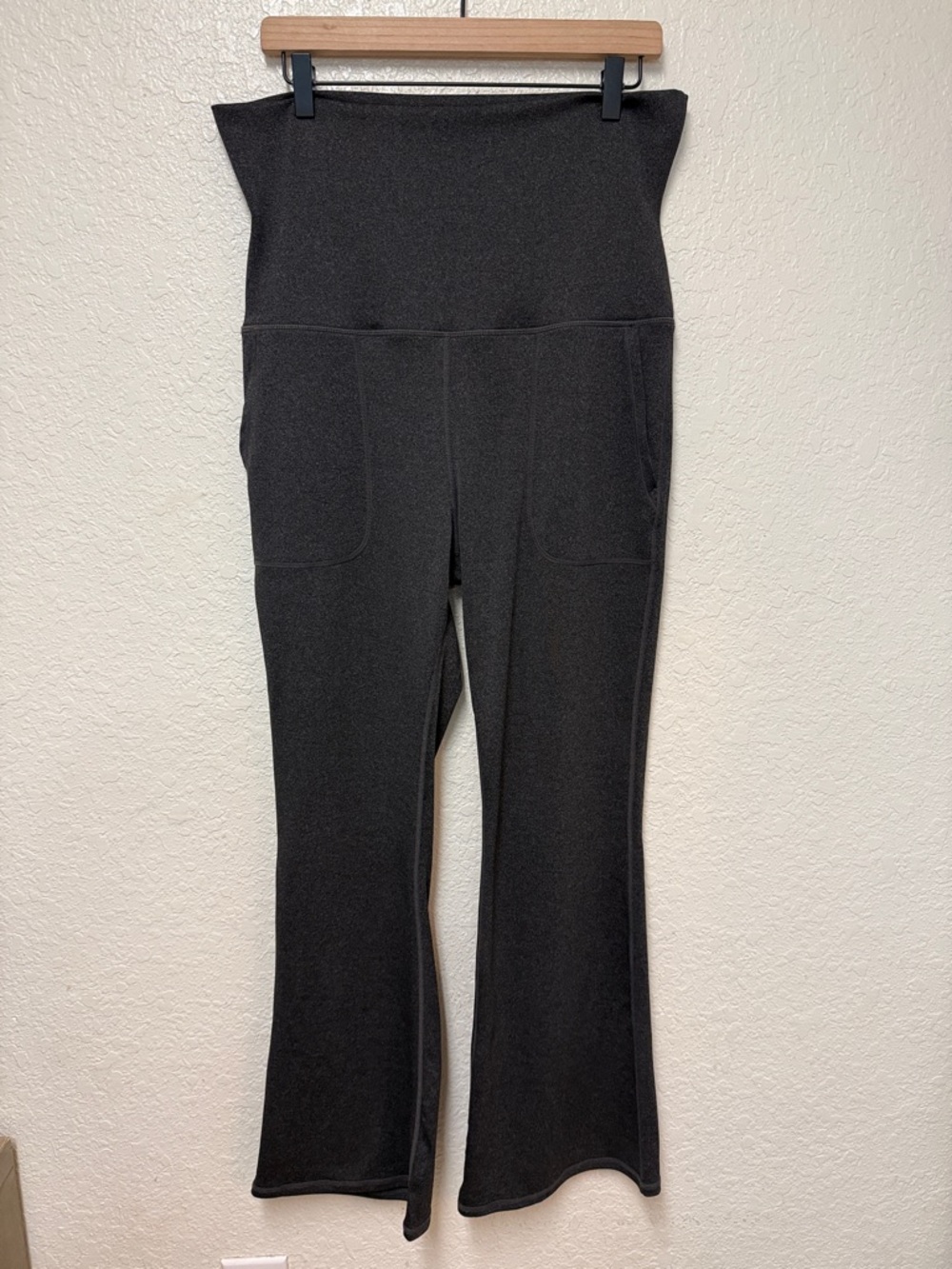 HALARA High-Waist Dark Gray Flare Pants Size 1X